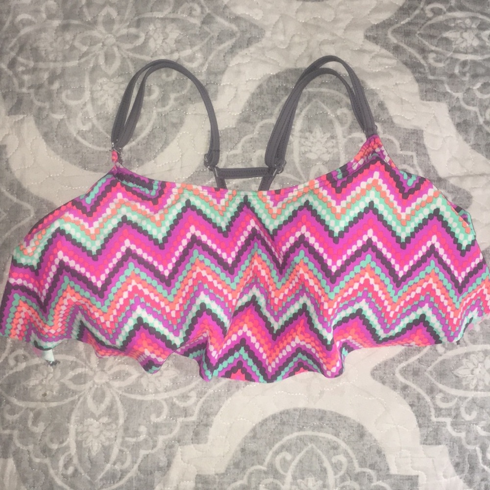 Empyre Multicolored Chevron Flow Bikini Top (Lg)